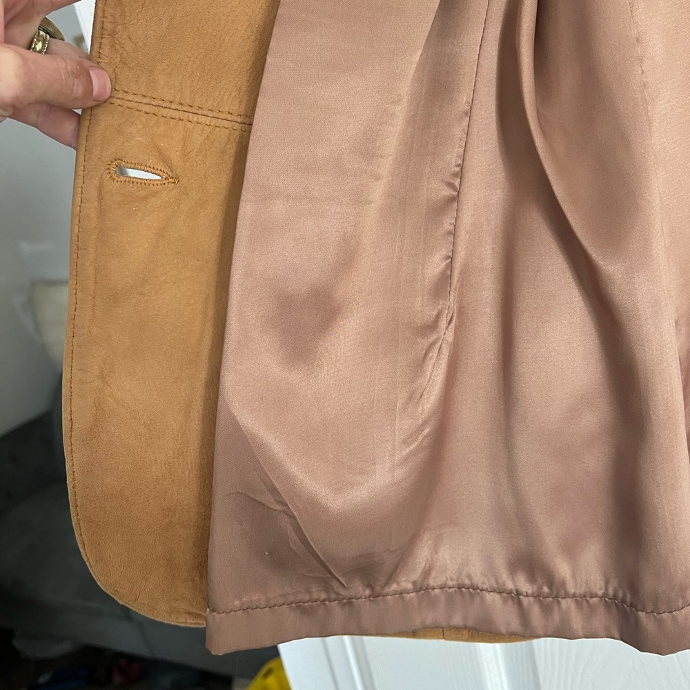 Classic Tan Leather Blazer - Picture 3 of 6